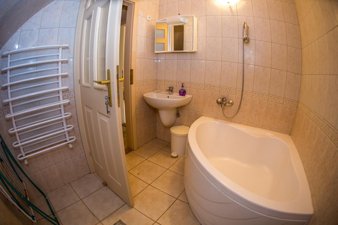 Aqua Line Apartmanhaz Hajdúszoboszló Exterior foto