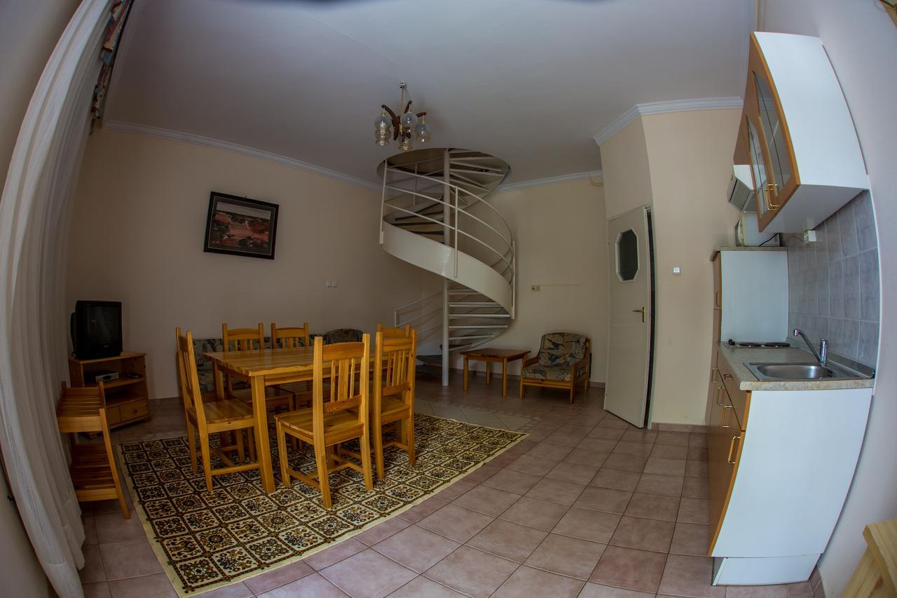 Aqua Line Apartmanhaz Hajdúszoboszló Exterior foto