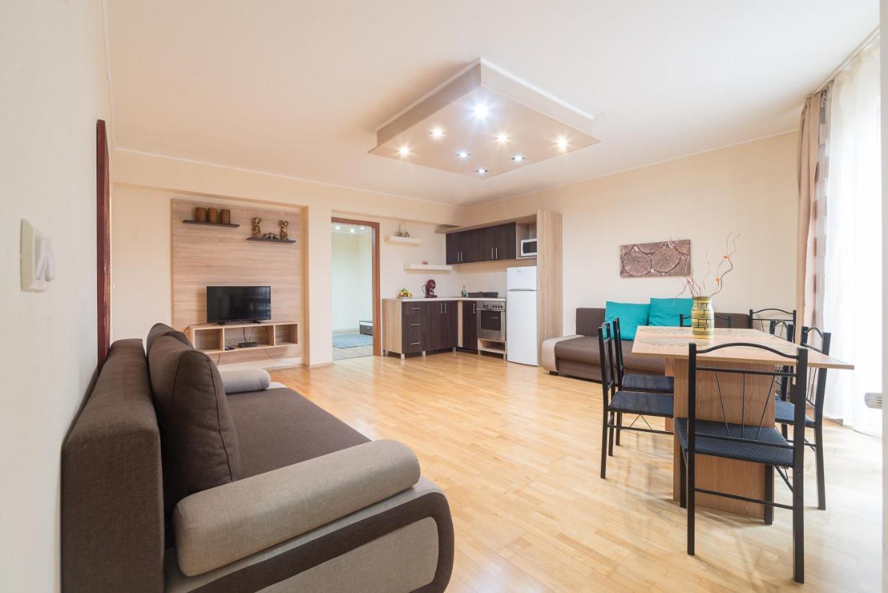 Aqua Line Apartmanhaz Hajdúszoboszló Exterior foto